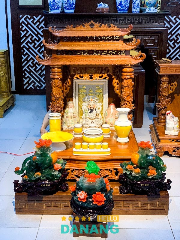 Bàn Thờ Thần Tài Đà Nẵng