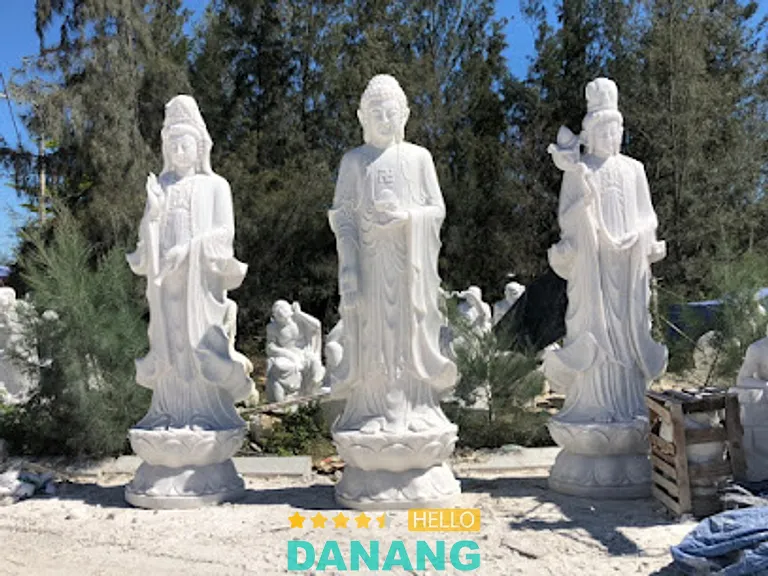 Điêu khắc đá mỹ nghệ Vinh Cẩm: 780 Lê Văn Hiến, Ngũ Hành Sơn