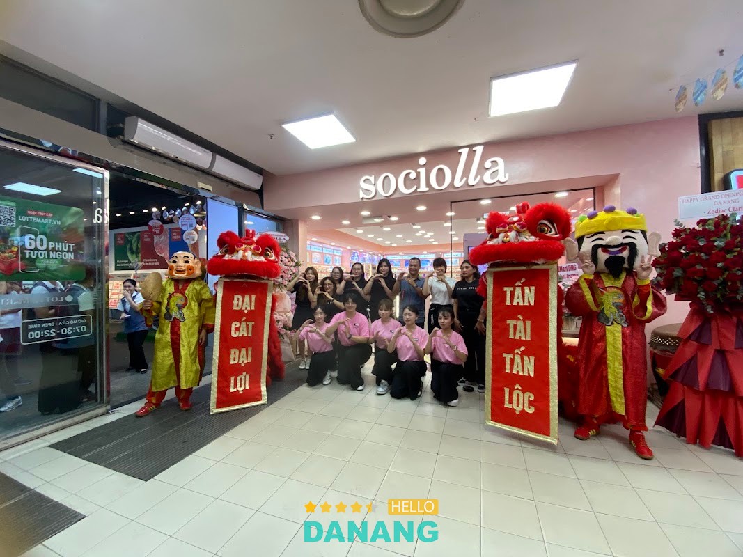 Tài Bảo Đường biểu diễn lân sư rồng