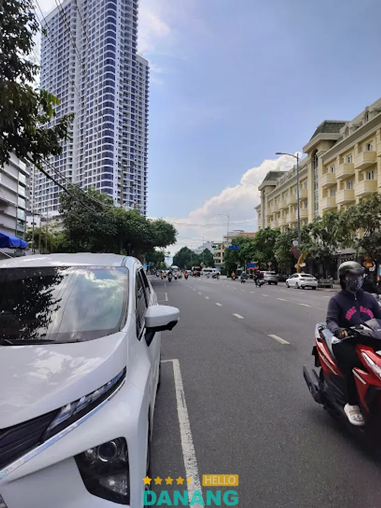 Nhà xe Hoa Cúc: 598 Hùng Vương, P. Hương Trà
