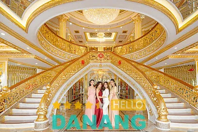 Queen Palace Karaoke: 179 Xô Viết Nghệ Tĩnh, P. Cẩm Lệ
