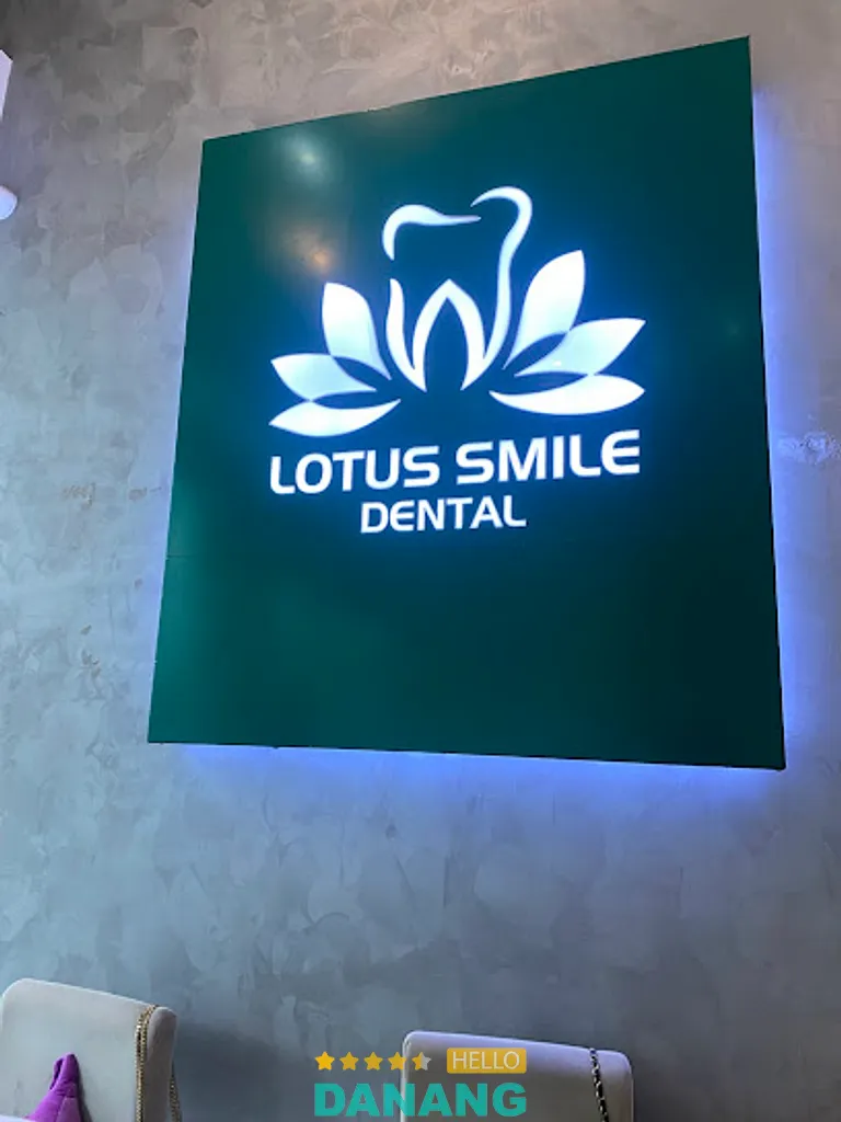 Nha khoa Lotus Smile: 104 Hoàng Hoa Thám, P. Thanh Khê