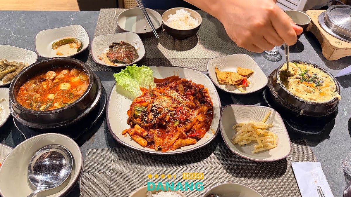 Không gian Bamboo House Korean Restaurant