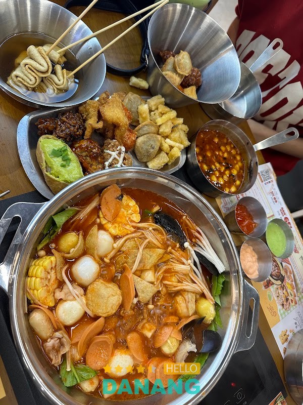 Buffet tokbokki Dookki Hội An