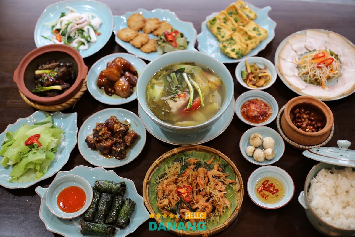 Món ăn tại Cơm nhà vui Đà Nẵng