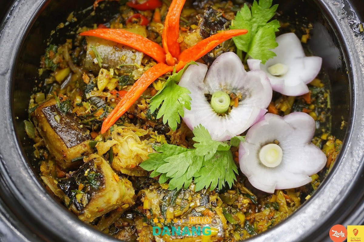 Món Huế tại Tôn Nữ Quán