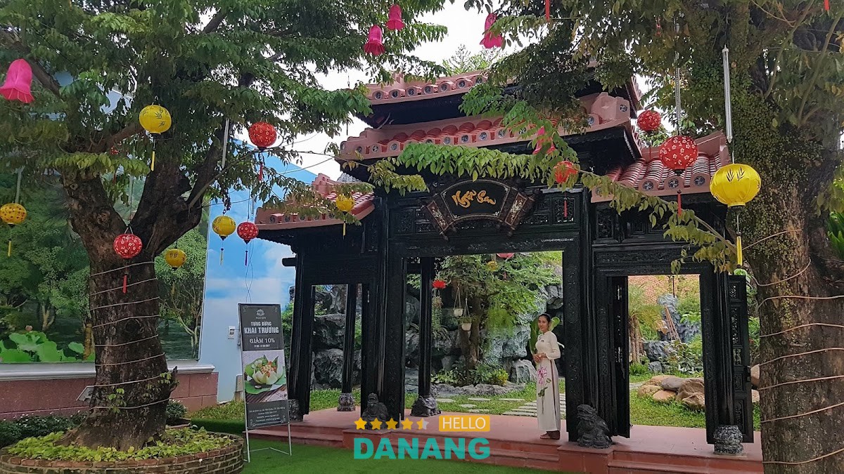 Món ăn và cà phê tại Ngũ Sen Đà Nẵng