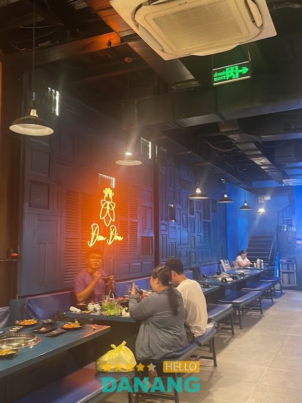 Không gian Đom Đóm BBQ