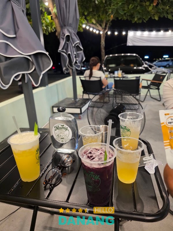 Không gian cafe cho gia đình tại Namy Coffee