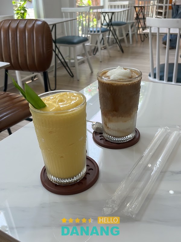 Quán cafe có khu vui chơi trẻ em Rainbow Kids