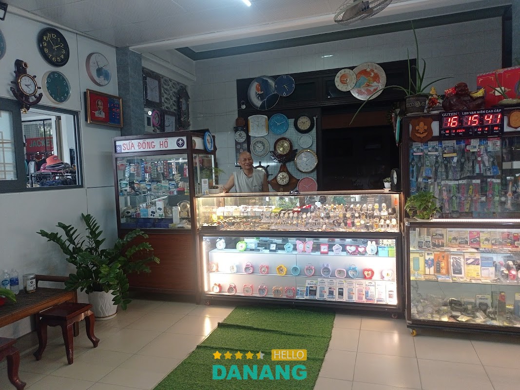 Tiệm sửa và bán đồng hồ Hồ Văn Hoà JB