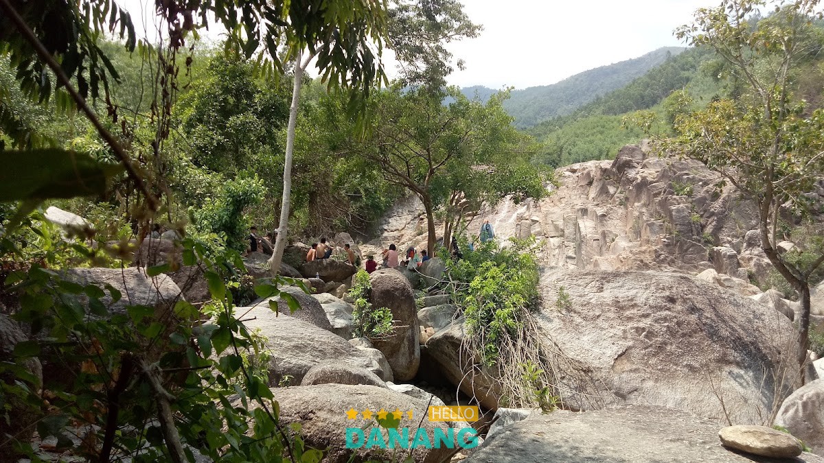 Khu suối tự nhiên tại Thác Suối Mơ