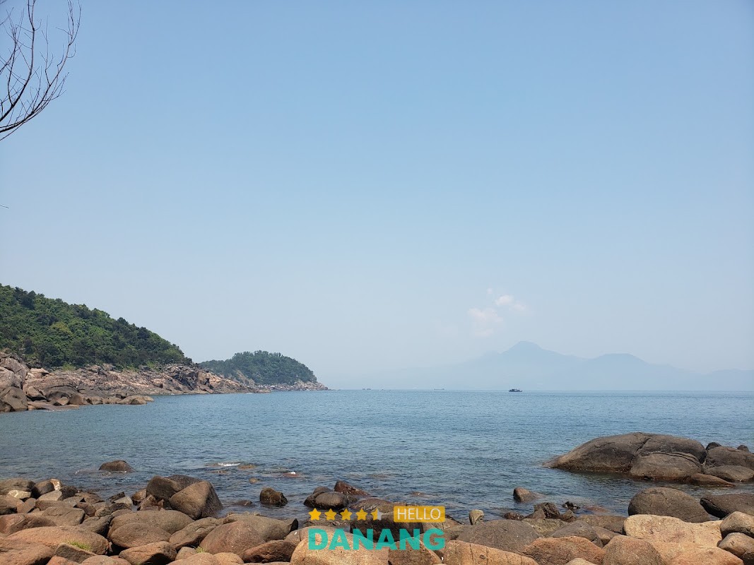 Suối Ôm Sơn Trà Đà Nẵng