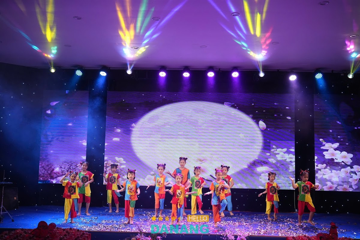 VL Dance Studio - Cơ sở 33 Lạc Long Quân Đà Nẵng