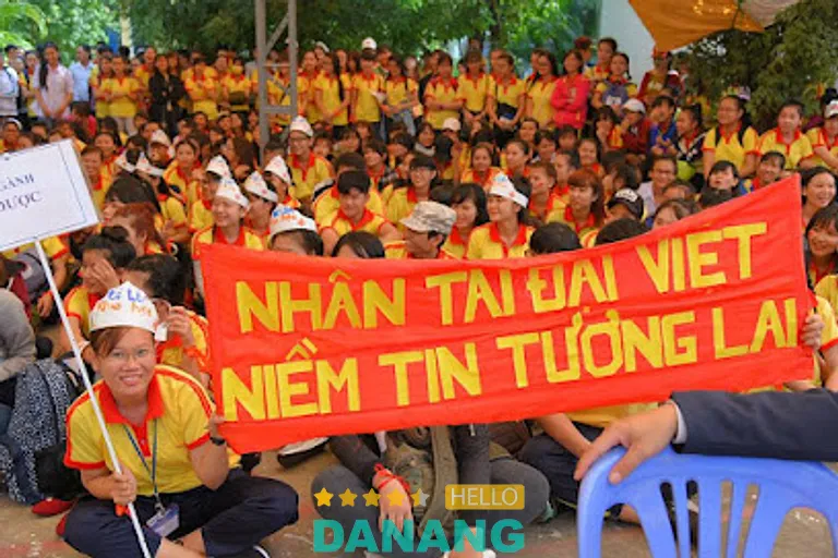 Trường cao đẳng Đại Việt Đà Nẵng: 65 Nguyễn Lộ Trạch, P. Hòa Cường