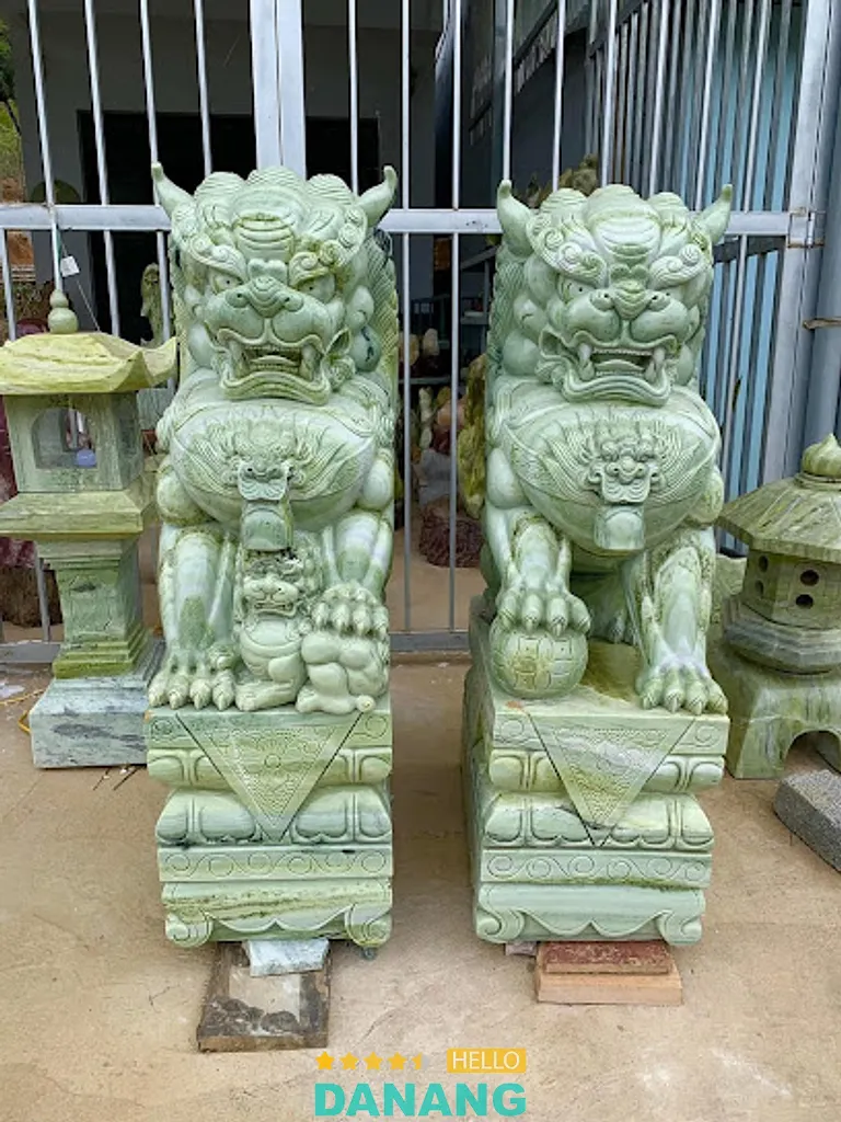 Tượng đá mỹ nghệ Tiệm Phạm: 101 Lương Đắc Bằng, P. Ngũ Hành Sơn