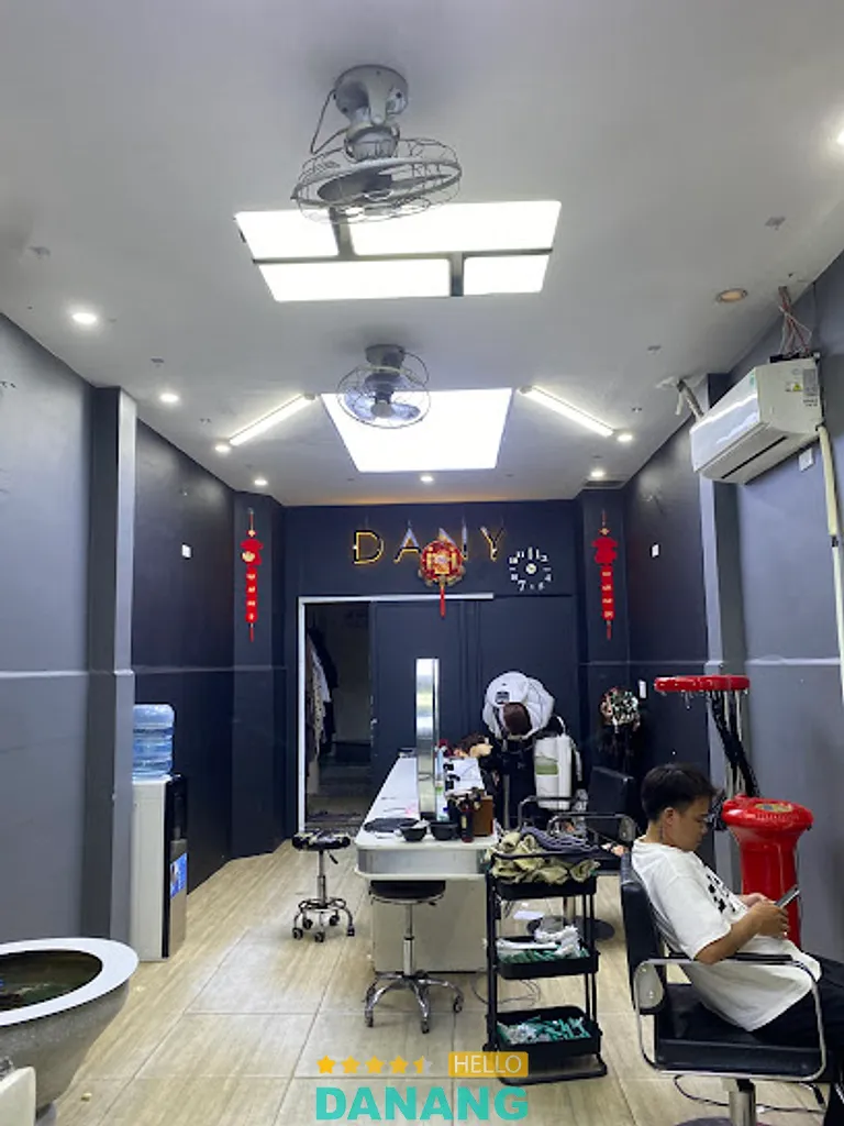 Viện Tóc Dany Style: 616B Núi Thành, Hòa Cường